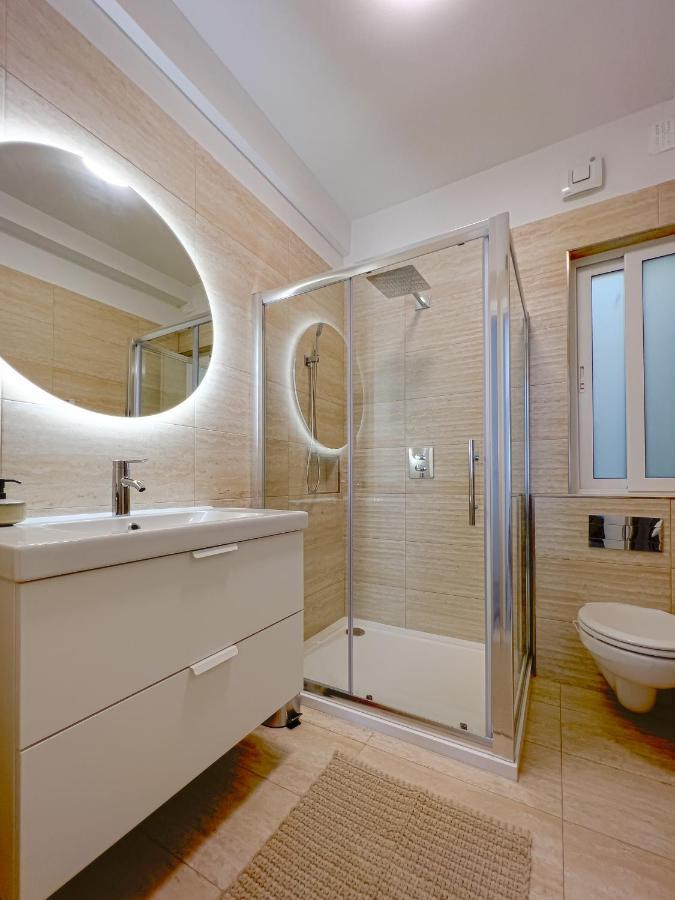 Apartament 21 Townhouse In St Julians St. Julian's Zewnętrze zdjęcie