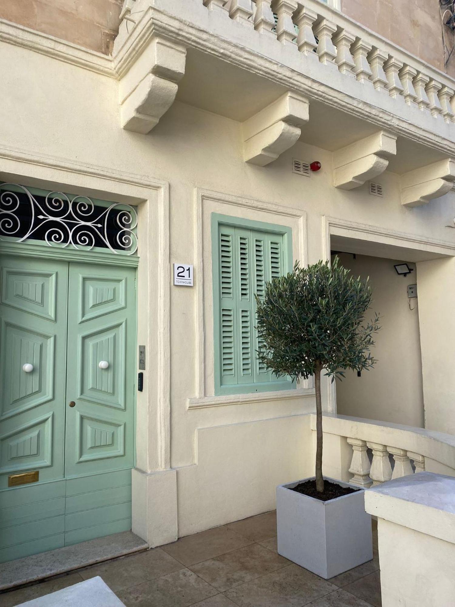 Apartament 21 Townhouse In St Julians St. Julian's Zewnętrze zdjęcie